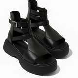 Open sandaal met sleehak