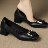 Elegante Buckle Pumps