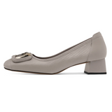 Elegante Buckle Pumps