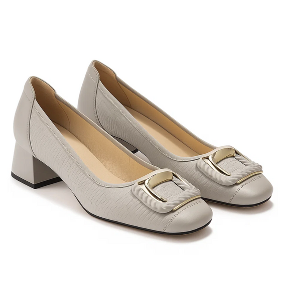 Elegante Buckle Pumps